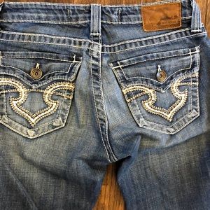 Big Star, Remy. Low-rise fit denim jeans.